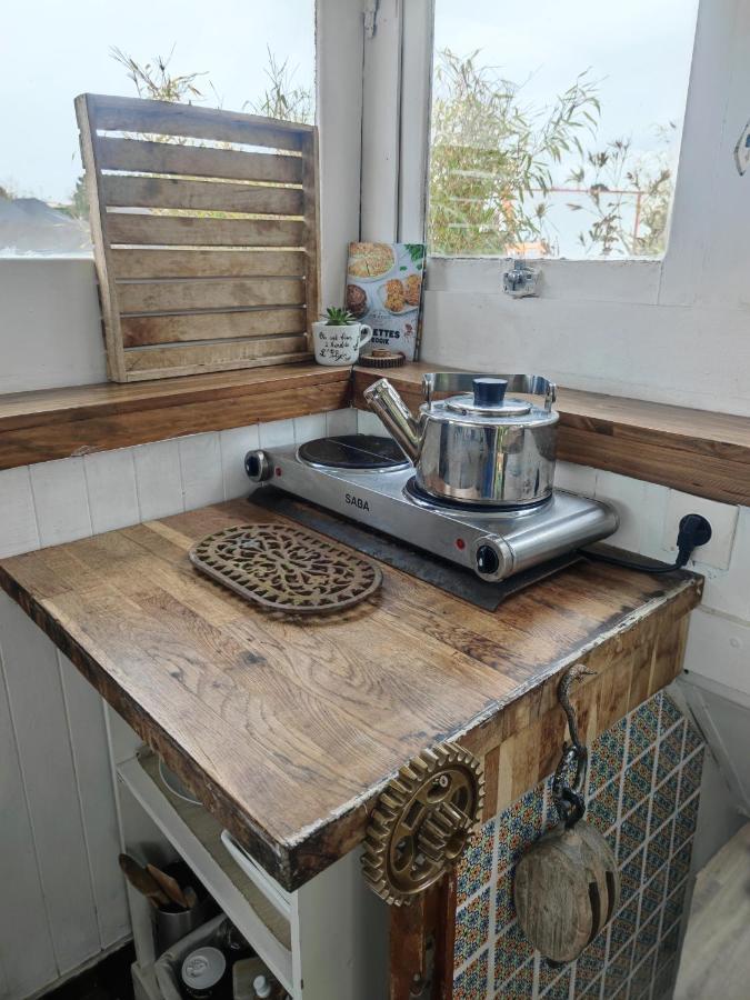 Bed and Breakfast Bateau Entre Lille Et Paris Турот Экстерьер фото